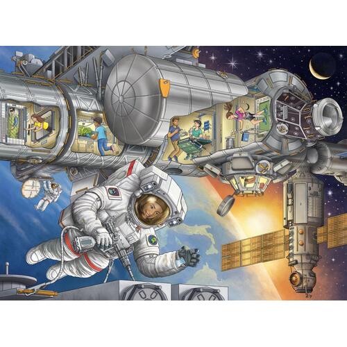 Ravensburger - On The Space Station Puzzle 100pc